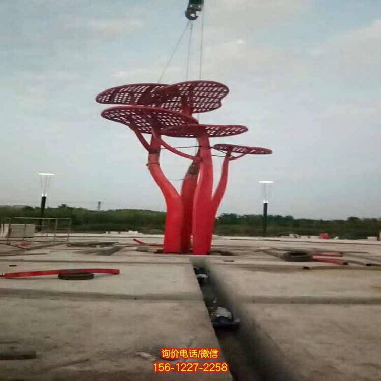 不銹鋼抽象雕塑，景觀點(diǎn)綴廣場(chǎng)