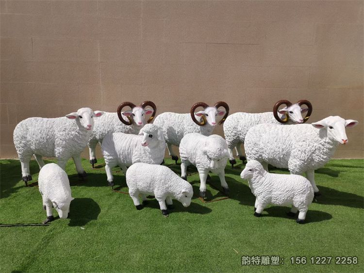 仿真綿羊雕塑,玻璃鋼羊群雕塑定制 仿真綿羊雕塑,玻璃鋼羊群雕塑定制